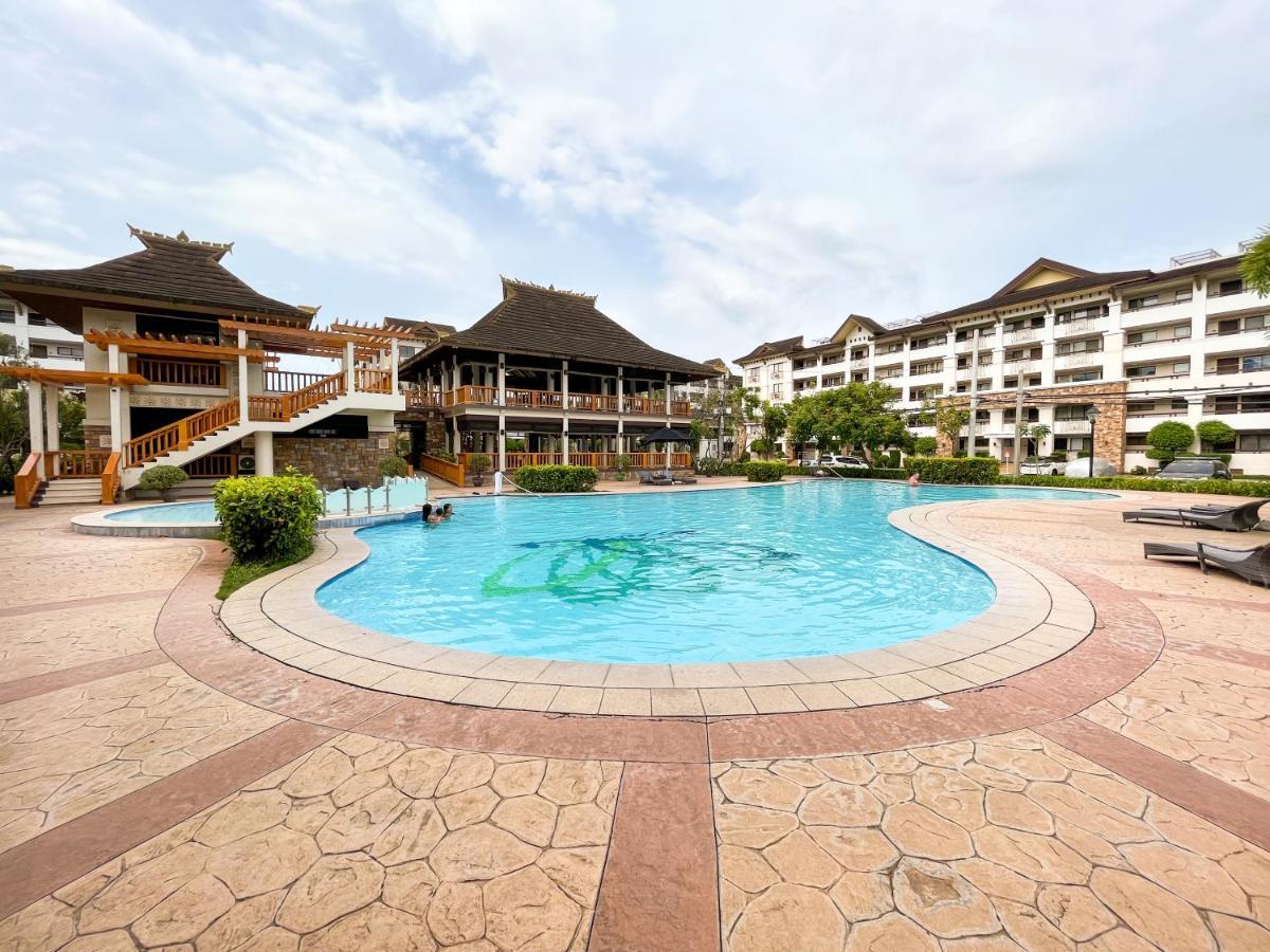 Modern 2Br Condo Near Sm With Free Parking Pool Wifi And Netflix Davao City Exterior foto